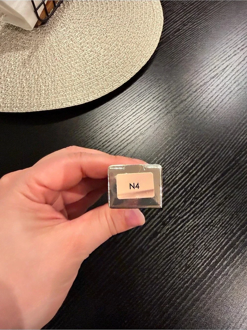 Natasha Denona HY-GLAM Concealer Shade N4